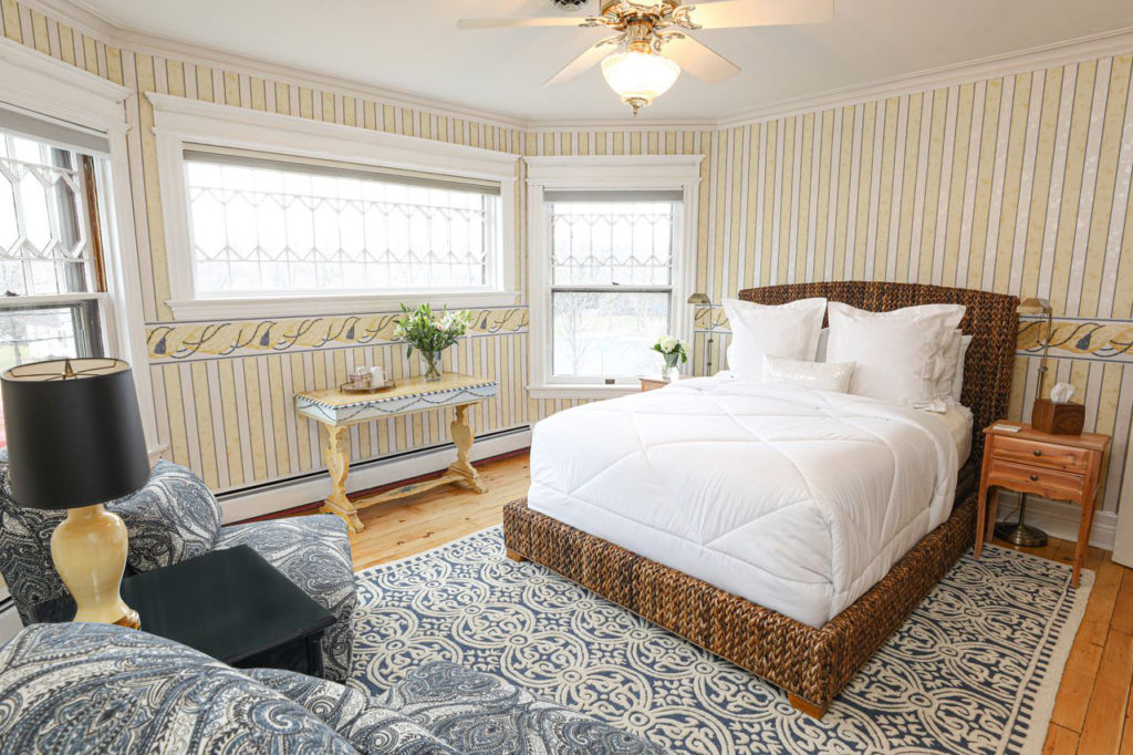 Bed And Breakfast Skaneateles NY | 2W Lake | Upstate New York